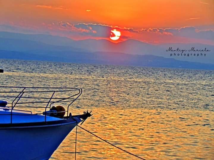 Διαμέρισμα By The Sea Περαία