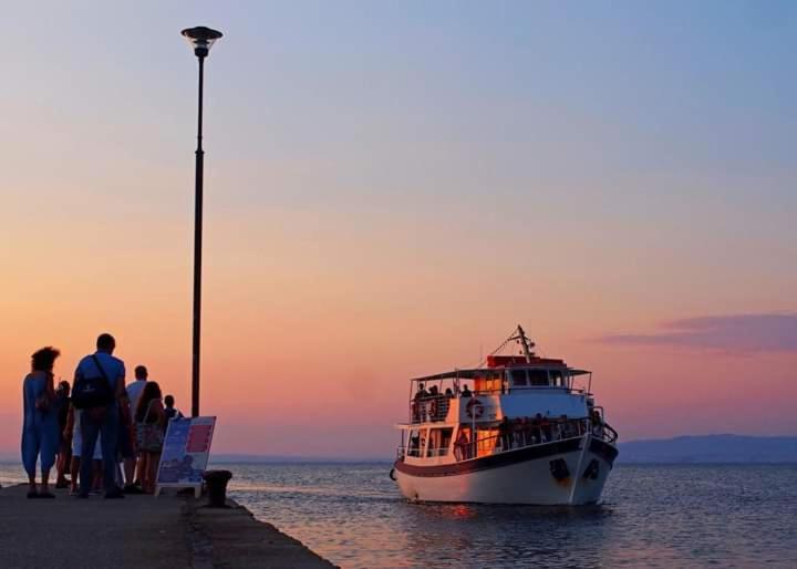 Διαμέρισμα By The Sea *